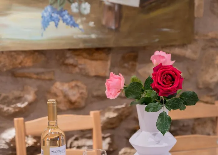 Eftichia's Nomad Stone House 度假居 *